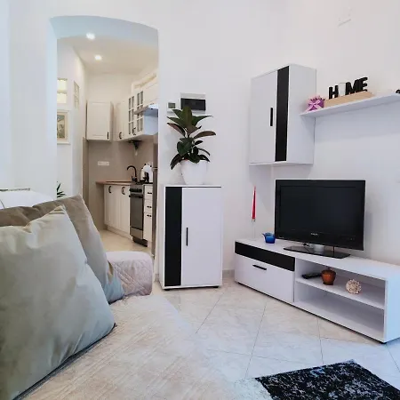 Appartement Leni's House *