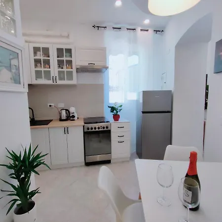 Leni's House Appartement *